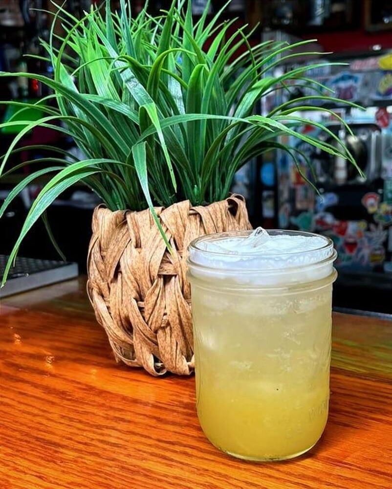 Pineapple Express (32 oz)